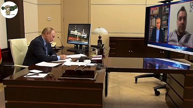 ху...ло смотрит Арестовича