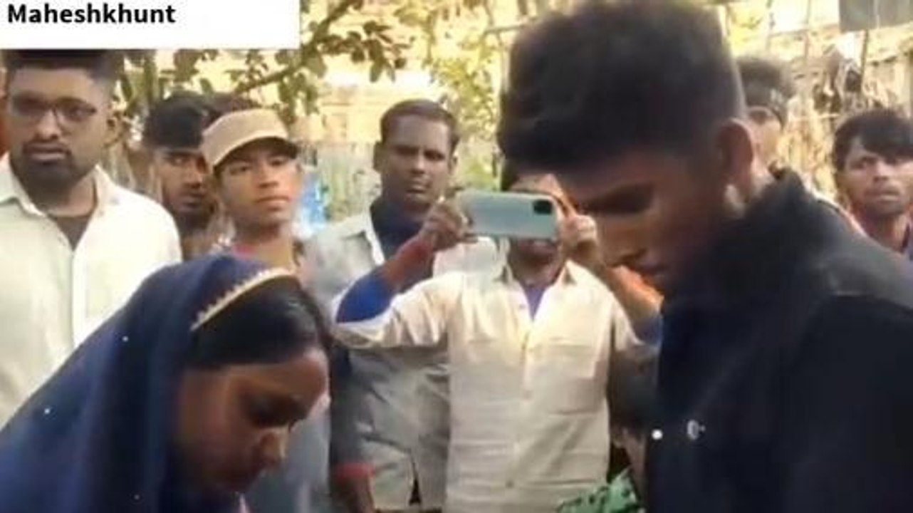 ब्रेकिंग न्यूज़: शादीशुदा महिला से मिलने पहुंचे...