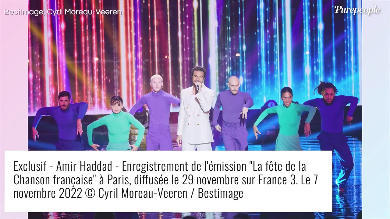 Laury Thilleman en robe courte pailletée face à Juliette Armanet en transparence, folle soirée