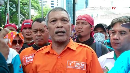 Kenaikan UMP di Tengah Badai PHK - NEWS or HOAX