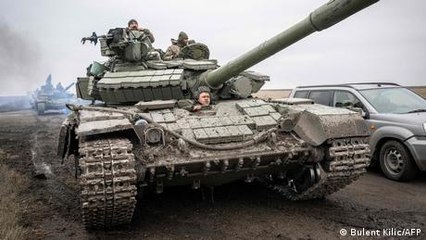 Winter sets in on Ukraine's front lines