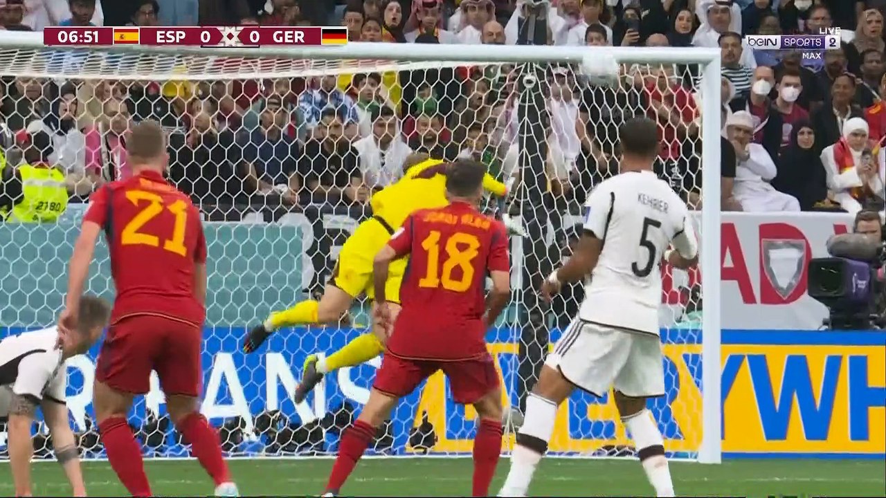 الشوط الاول مباراة اسبانيا والمانيا كأس العالم...