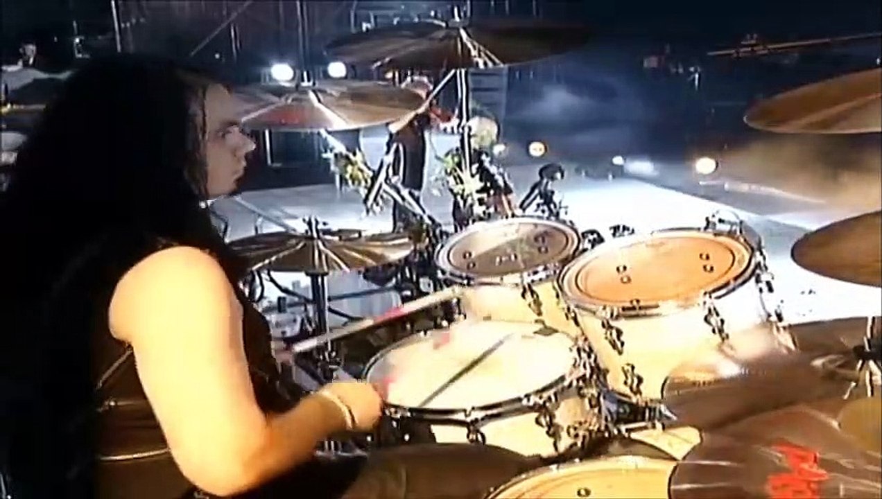 WITHIN TEMPTATION — Memories | From “Within Temptation: The Silent Force Tour” – 【Live 05 Finland 2005 】
