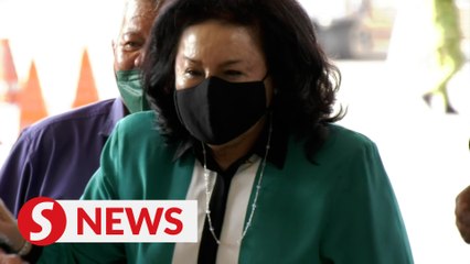 Скачать видео: Court sets Dec 1 for mention of Rosmah's RM7mil money laundering, tax evasion case