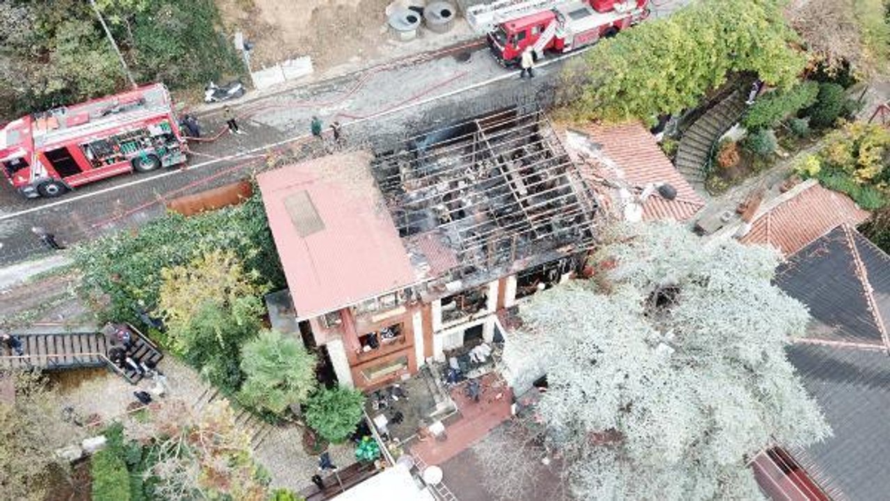 Beykoz'da 2 katlı restoran alev alev yandı