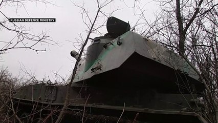 شاهد: وزارة الدفاع الروسية تنشر مشاهد لإطلاق مدافع هاوتزر