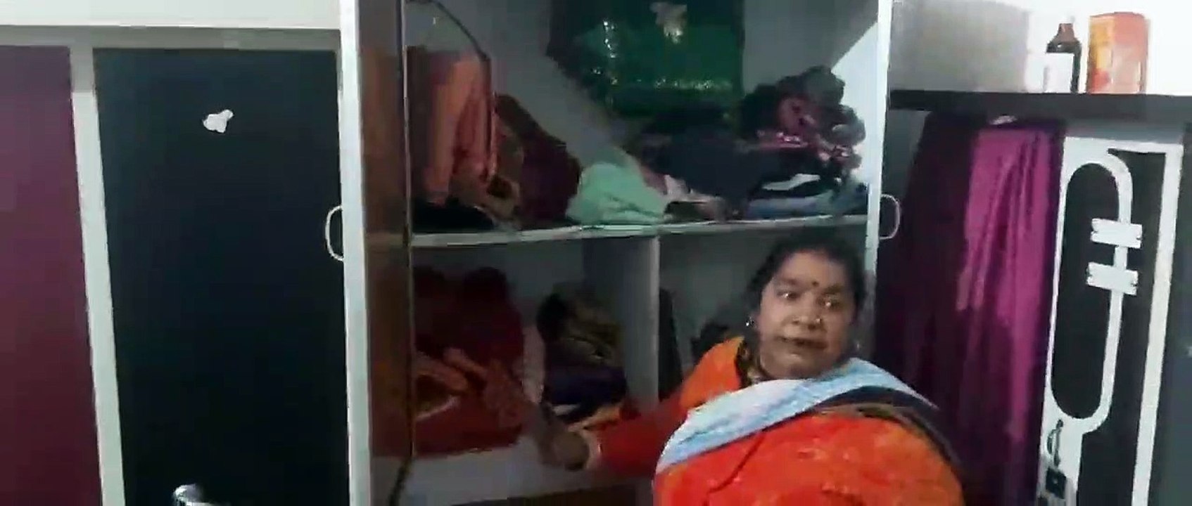 दिन दहाड़े सूने मकान से लाखों के गहने व नकदी पर...