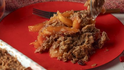 How to Make Peach Crisp