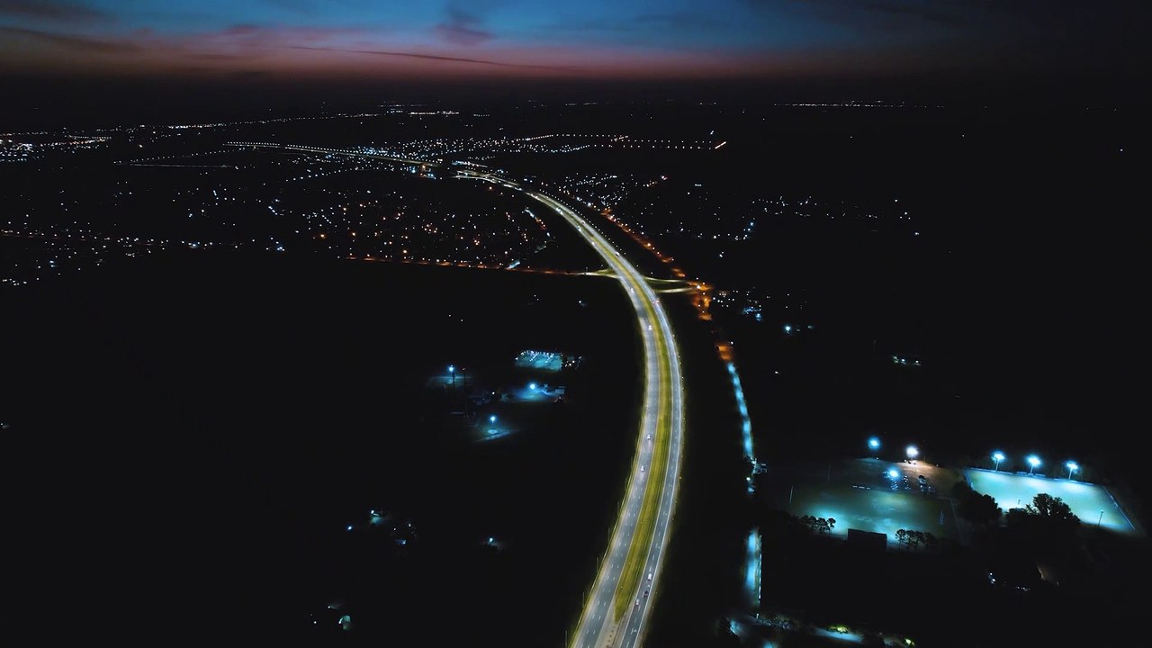 Perotti Iluminacion de Autopista