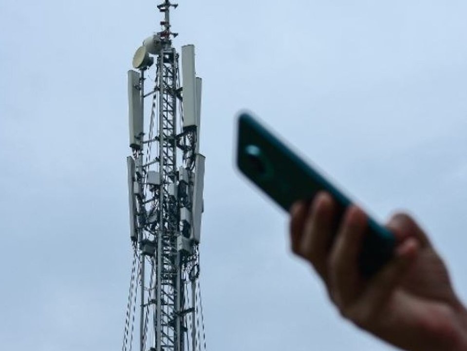 Mobilfunkbetreiber im Test: Dieser Anbieter ist 'überragend'