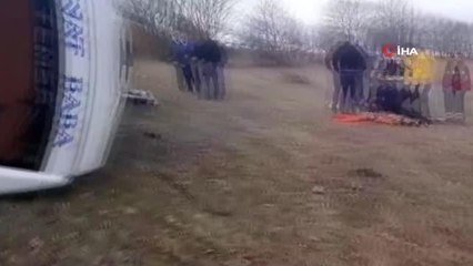 Yolcu midibüsü şarampole devrildi: 7 yaralı