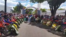 Trilheiros, amigos e familiares fazem homenagem na despedida de Jean Domene