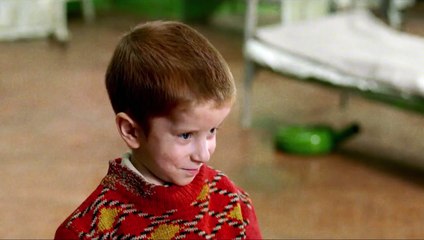 Une grande fille Bande-annonce (IT)