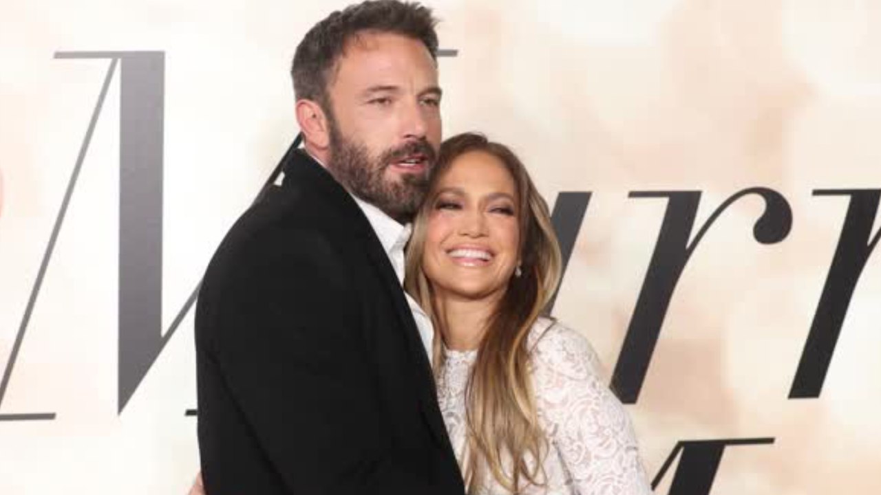 VOICI : "Le plus grand chagrin d'amour de ma vie" : Jennifer Lopez se confie sur sa rupture avec Ben Affleck