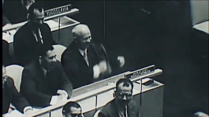 «Мы вас похороним!» Никита Хрущев и его ботинок