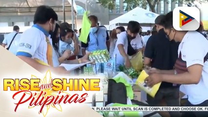 Tải video: Kadiwa ng Pasko sa Makati, dinagsa ng mga mamimili