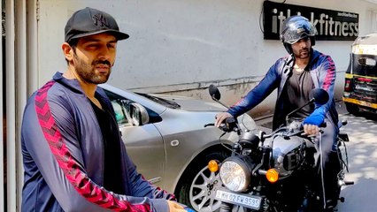 कार्तिक आर्यन के इस खास और सिंपल अंदाज को देख दीवाना हो जाएंगे आप