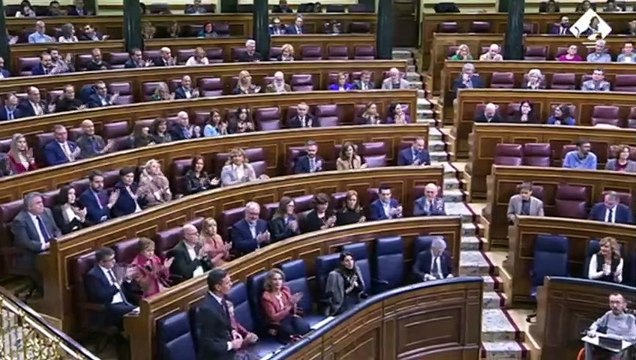 Sánchez desnuda la estrategia de Abascal: insultos, bulos y bajo rendimiento laboral