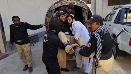 Al menos 3 muertos y 28 heridos en un atentado contra la Policía en Pakistán