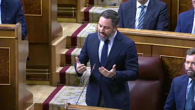 Abascal compara a Sánchez con Nerón y Calígula y el presidente lo acusa de hacer una política basada en bulos