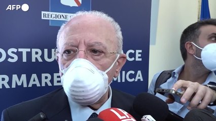 Covid, mascherine per salvare il Natale