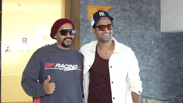 Vicky Kaushal Flaunts Clean Shave Look After Many Years