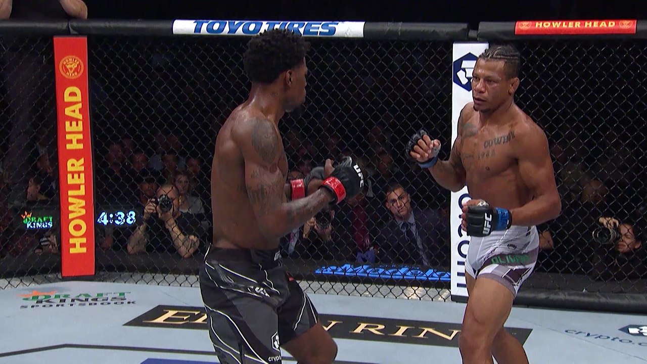 UFC FIGHT NIGHT Kevin Holland v Stephen Thompso...