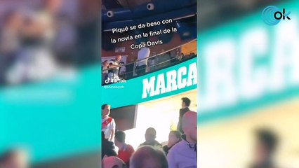 El beso de Piqué en la Copa Davis