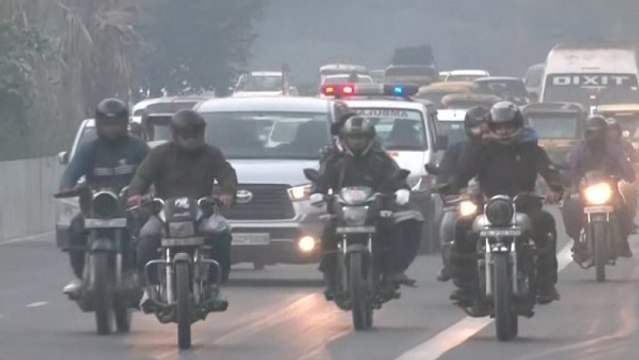 Delhi Ka Mausam: धुंध की गिरफ्त में दिल्ली, AQI पहुंचा 332, जानिए आज कैसा रहेगा मौसम