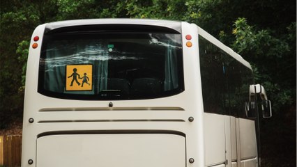 Il déposait une collégienne devant son domicile, un chauffeur de bus licencié pour faute grave