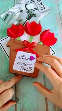 origami - paper flowers and vases