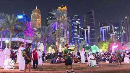 كم عدد نجوم كرة القدم الذين تجمعوا سوياً في مدرجات المونديال؟