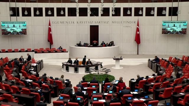 Saadet Partili Karaduman: Tefecilere, Yandaş Müteahhitlere Günde 3 Öğün Bu Milletin Vergileri Aktarılırken Okullarda Çocuklarımıza Bir Öğün Dahi Çok...