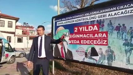 Burdur'da Kemal Kılıçdaroğlu'nun Afişinin Yer Aldığı Billboard Tahrip Edildi