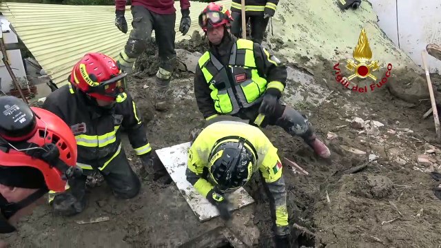 Ischia, prosegue senza sosta la ricerca dei 4 dispersi - Video