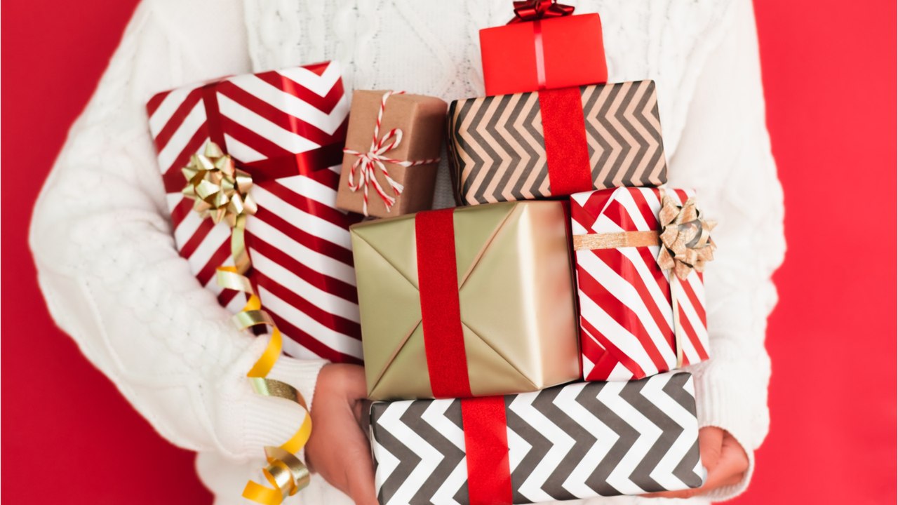 Top hacks and cash-back deals to save money this Christmas, according to experts