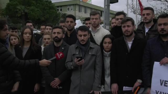 İyi Partili Gençler, TRT'nin Akşener Yayınını Kesmesini Protesto Etti: İktidar, Devletimizin Her Kurumunu Kendine Benzetmeye Çalışıyor