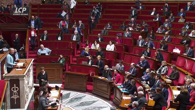 Nous devons nous assurer que notre Sécurité sociale dispose des moyens nécessaires pour accomplir sa mission : protéger les Français , déclare Elisabeth Borne , alors que des députés de la Nupes quittent l'Hémicycle.