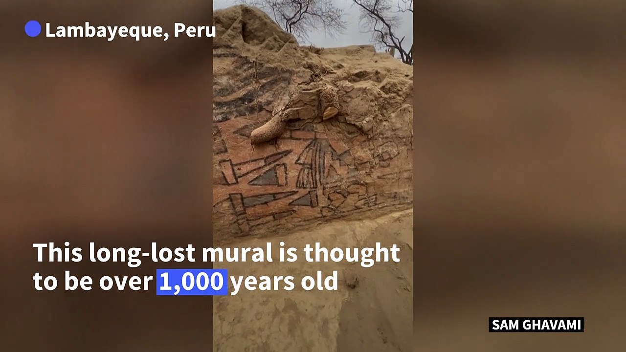Archeologists find ancient Peruvian fresco, lost for a century