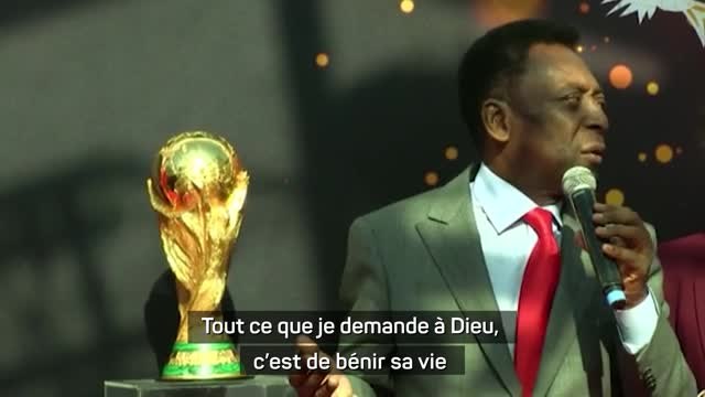 Brésil - Alex Telles sur Pelé : Tout ce que je demande à Dieu, c'est de bénir sa vie