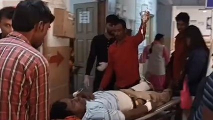 উঃদিনাজপুরঃ মদ্যপ চালকের কেরামতি, যাত্রীবোঝাই অটো উলটে গুরুতর আহত ছয়