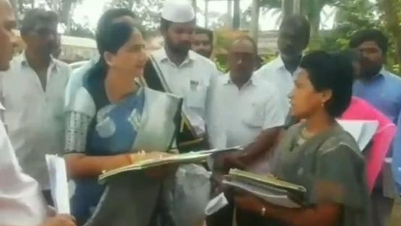 తూర్పు గోదావరి జిల్లా: కలెక్టర్ ఆకస్మిక పర్యటన... పనులపై ఆరా