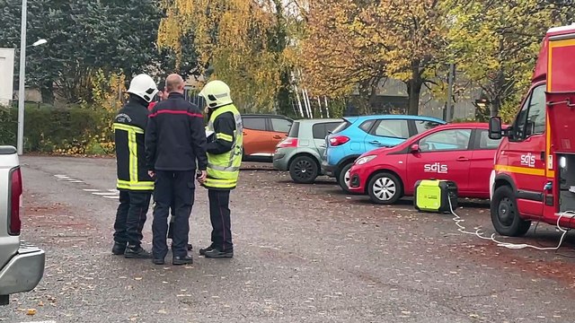 Un incendie industriel s'est déclenché à Saint-Marcellin-en-Forez