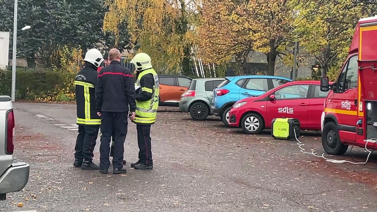 Un incendie industriel s'est déclenché à Saint-Marcellin-en-Forez