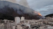 Turizm cennetinde korkutan yangın: Şehre ilerliyor