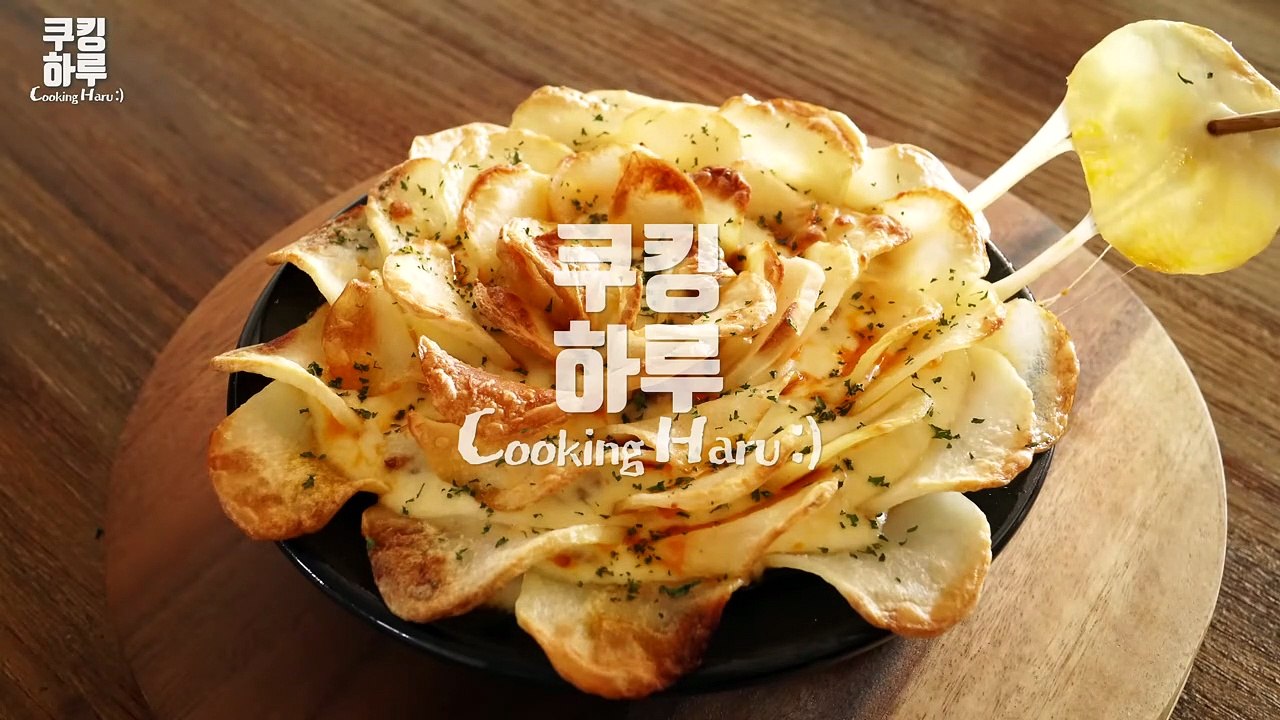 Perfect Dinner! Beautiful cheese potato flowers!! A New Way to Eat Potatoes!