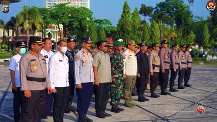 Kapolresta Pekanbaru Polda Riau Pimpin Apel Pengamanan Tour de Siak 2022