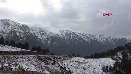 ZİGANA DAĞI MEVSİMİN İLK KARI İLE BEYAZA BÜRÜNDÜ