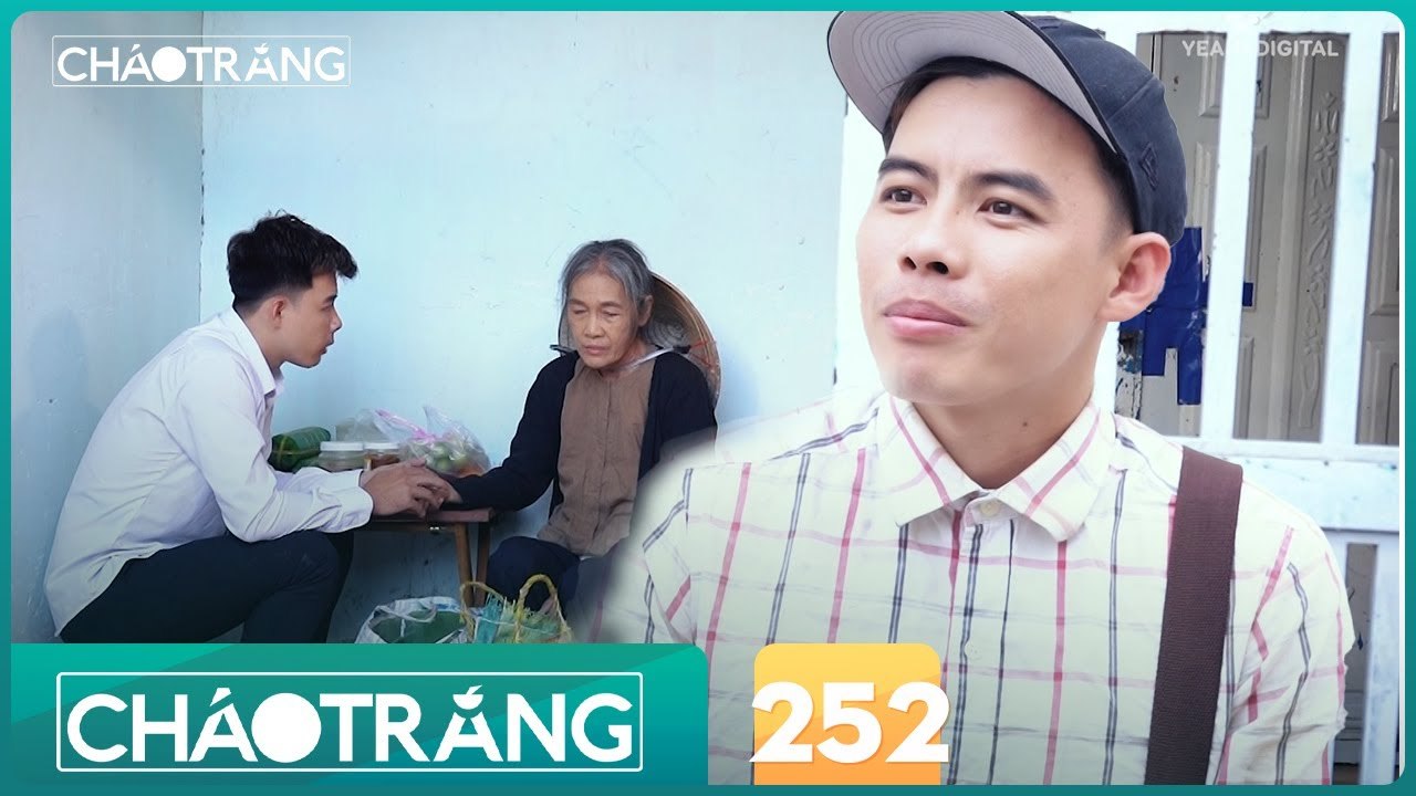 Con không chê mẹ nghèo hết mực yêu thương và chăm sóc