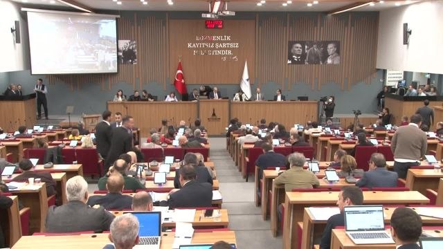 İzmir Büyükşehir Belediyesi'nin 2023 Yılı Bütçesi 25 Milyar 900 Milyon TL Olarak Kabul Edildi... Tunç Soyer: İzmir, Düşman Toprağı Değil